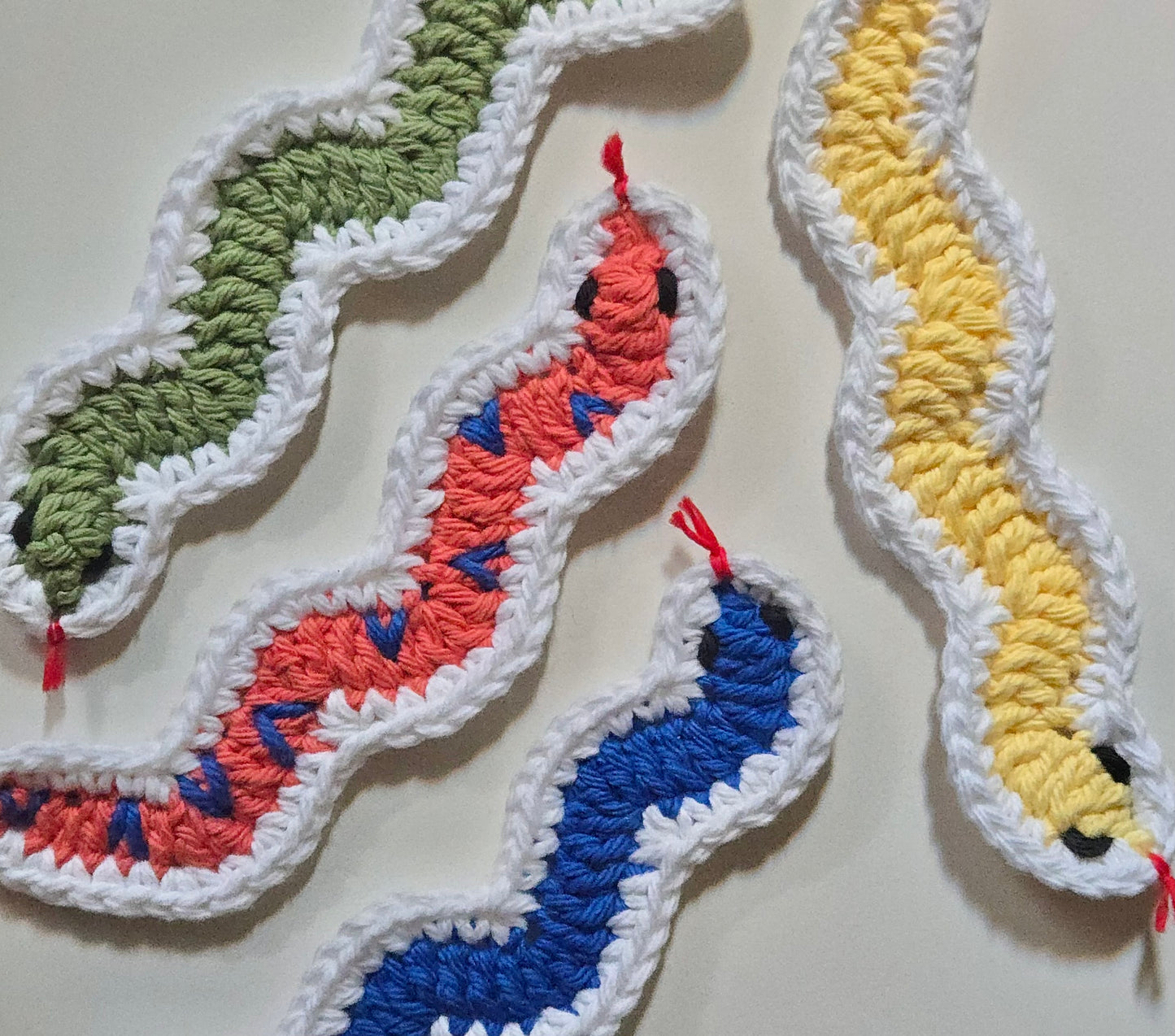 Squiggly Snake Pattern