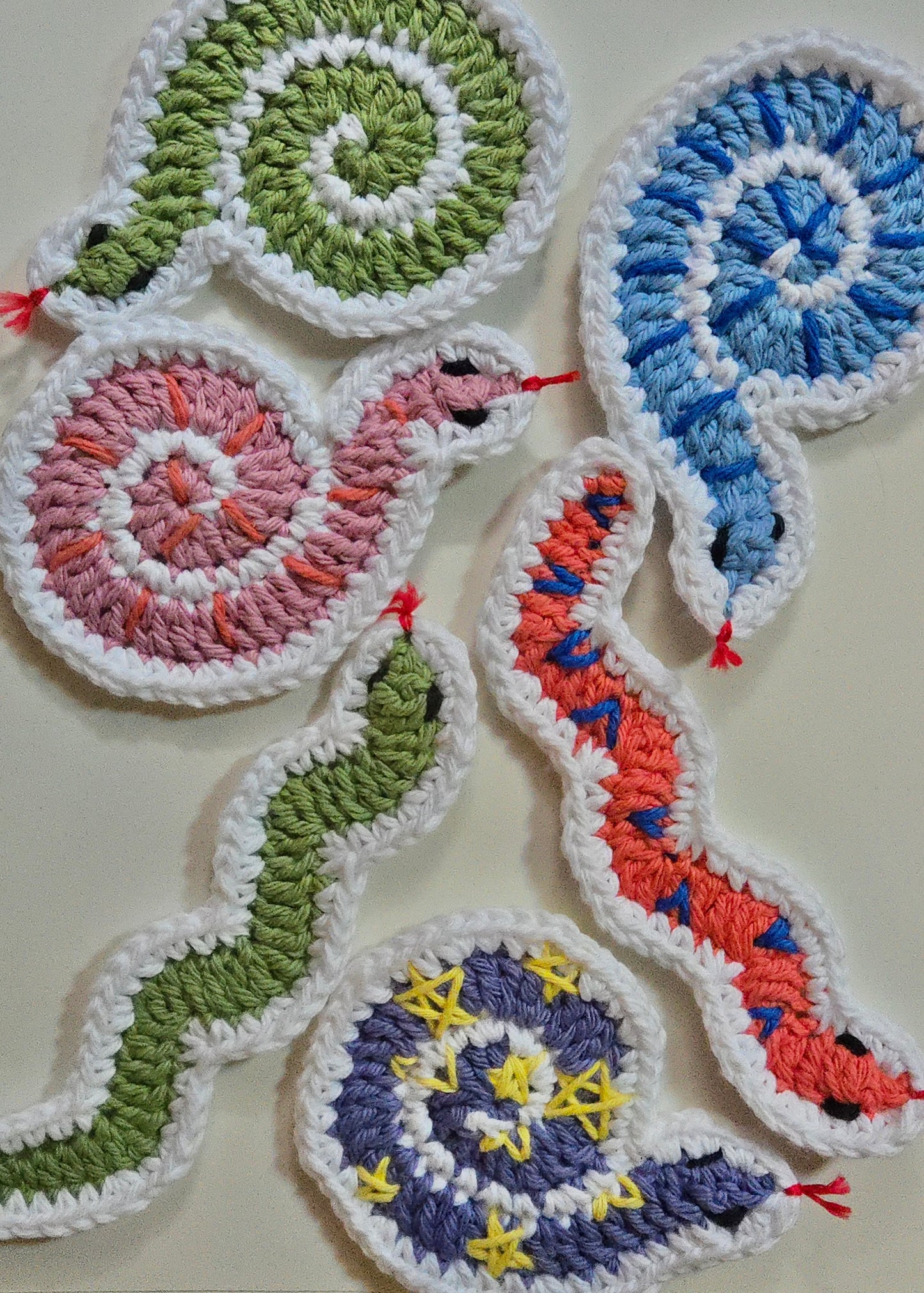 Squiggly Snake Pattern
